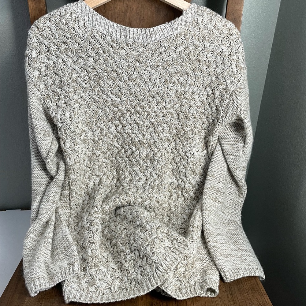 Women’s long sweater; Size M